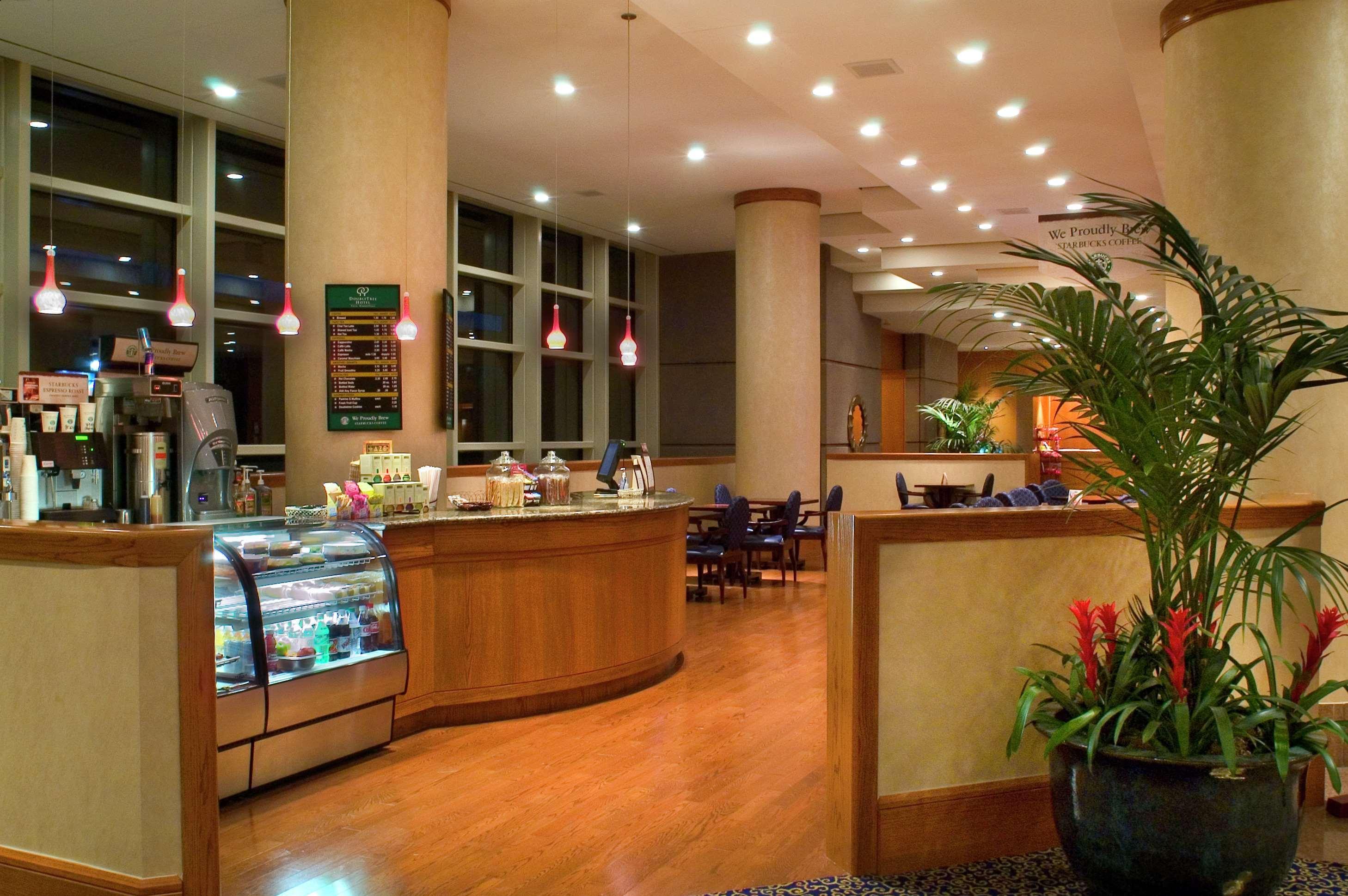 沃伦广场图尔萨希尔顿逸林酒店 圖爾薩 外观 照片